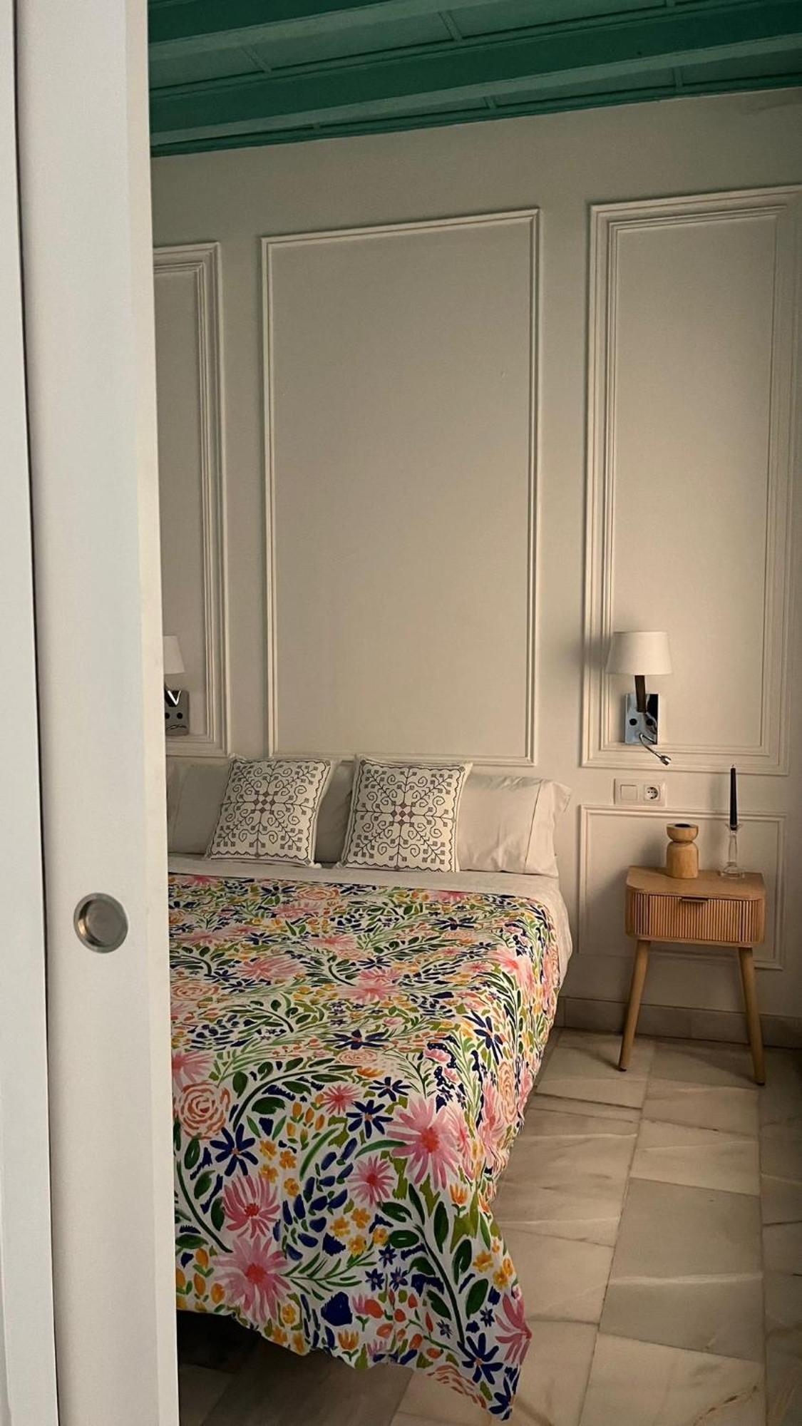 Apartamento En Casco Antiguo - Plaza De La Gavidia Sevilla Eksteriør bilde