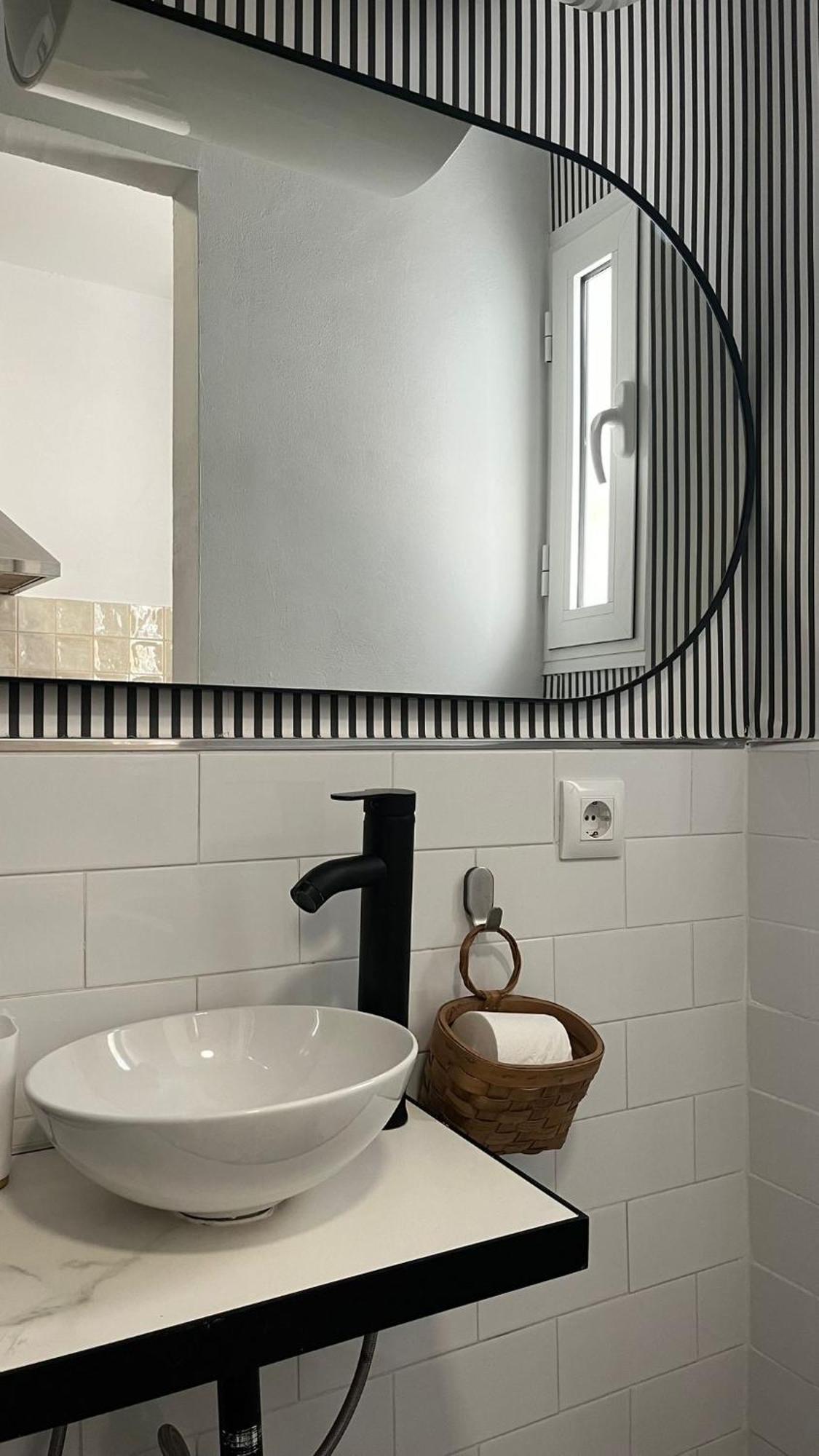Apartamento En Casco Antiguo - Plaza De La Gavidia Sevilla Eksteriør bilde