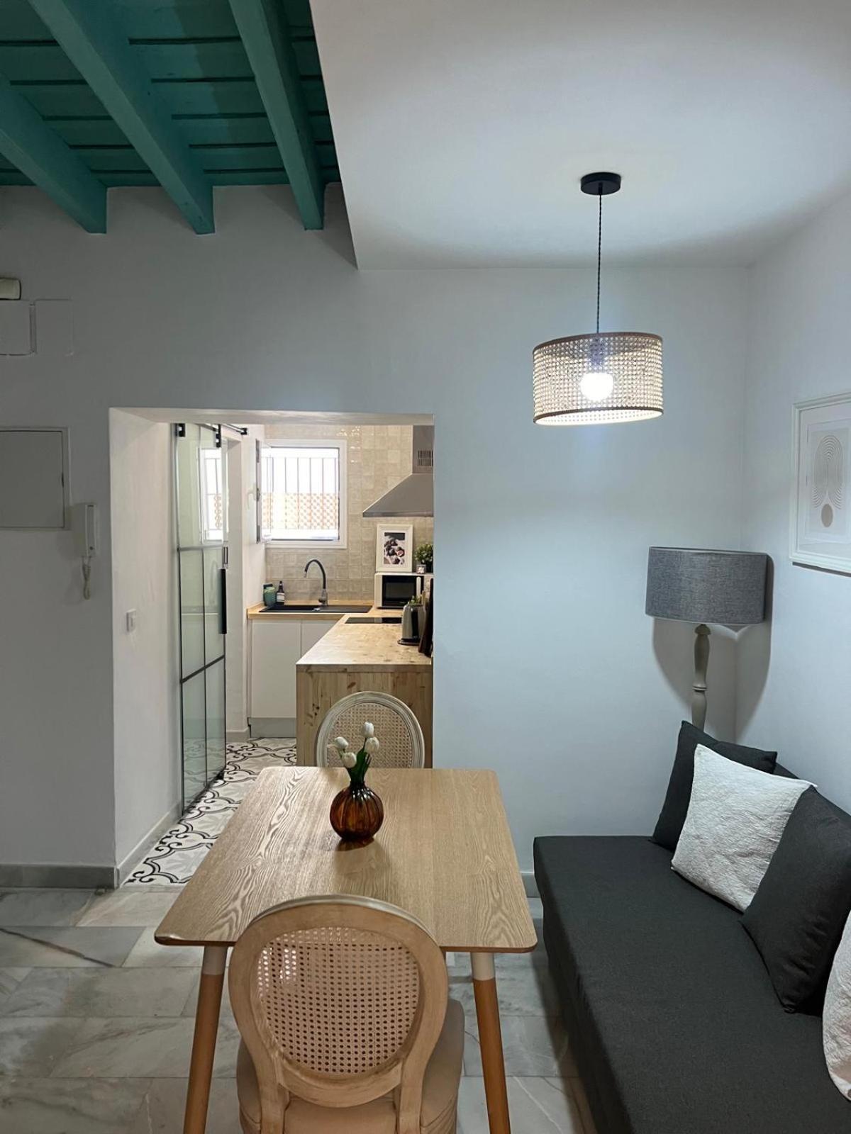 Apartamento En Casco Antiguo - Plaza De La Gavidia Sevilla Eksteriør bilde